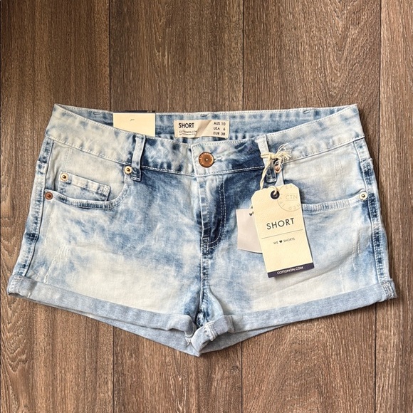 Cotton On Pants - Cotton On Women's Blue Denim Shorts Size 6 / 28 NWT